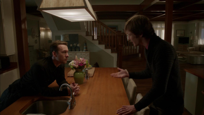 Barry Sloane - Revenge (2013) 2x15 &#039;Retribution&#039;