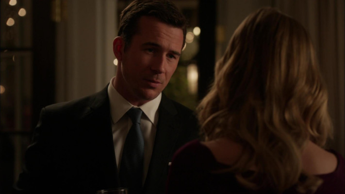 Barry Sloane - Revenge (2013) 2x16 &#039;Illumination&#039;