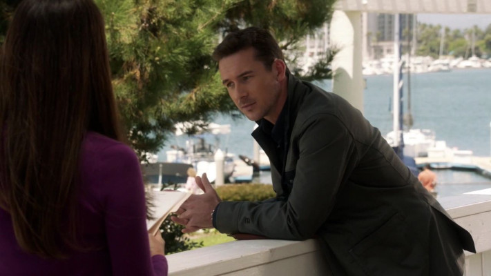 Barry Sloane - Revenge (2013) 3x03 &#039;Confession&#039;