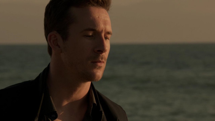 Barry Sloane - Revenge (2013) 3x03 &#039;Confession&#039;