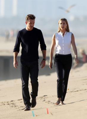 Barry Sloane - Revenge (2013) 3x06 &#039;Dissolution&#039; On Set 09/12/2013