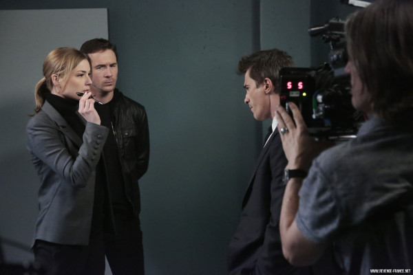 Barry Sloane - Revenge (2014) 3x20 &#039;Revolution&#039;