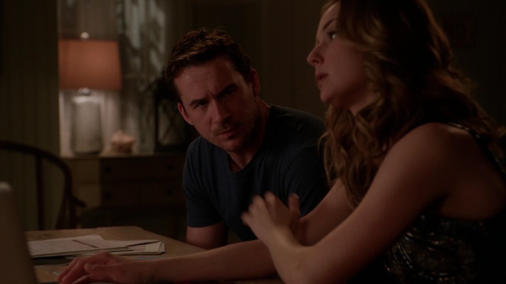 Barry Sloane - Revenge (2014) 3x20 &#039;Revolution&#039;