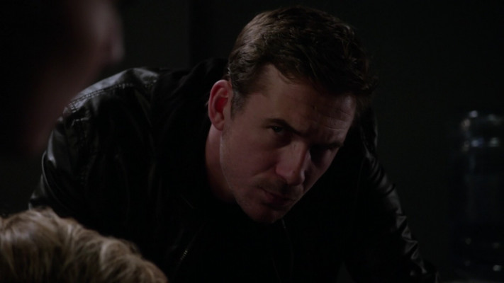 Barry Sloane - Revenge (2014) 3x20 &#039;Revolution&#039;