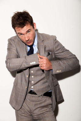 Barry Sloane  pic #1267542