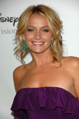 photo 12 in Becki Newton gallery [id217269] 2009-12-04 00:00:00