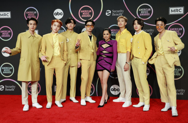 Becky G-American Music Awards 2021