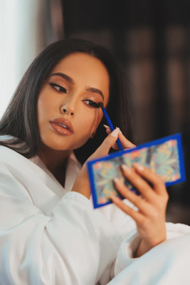 Becky G