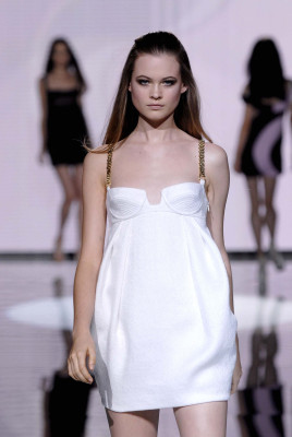 Behati Prinsloo pic #265519