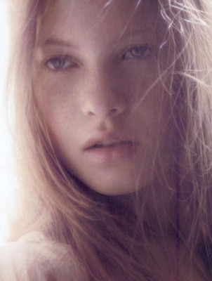 Behati Prinsloo pic #269106