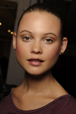 Behati Prinsloo pic #262089