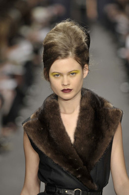 Behati Prinsloo pic #265518