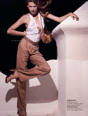 Behati Prinsloo pic #252972
