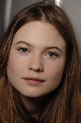 Behati Prinsloo pic #259442