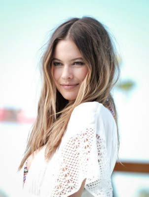 photo 12 in Behati Prinsloo gallery [id873067] 2016-03-10 00:00:00