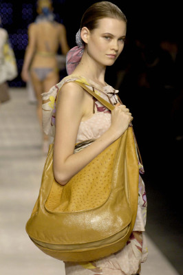 Behati Prinsloo pic #267673