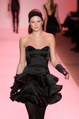 Behati Prinsloo pic #257659