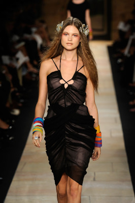 Behati Prinsloo pic #257661