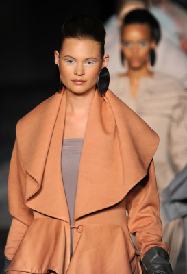 Behati Prinsloo pic #262946
