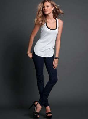 Behati Prinsloo pic #454173