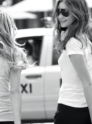 Behati Prinsloo pic #526972