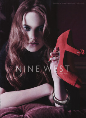 Behati Prinsloo pic #279810