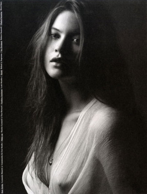 Behati Prinsloo pic #223110
