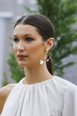 Bella Hadid - Oscar de la Renta Spring/Summer 2019 Fashion Show in New York 