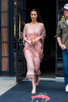 Bella Hadid - Bowery Hotel in New York 05/04/2024