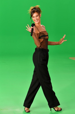 Bella Hadid - &#039;2020 MTV Video Music Awards&#039; in New York (Show) | 30.08.2020