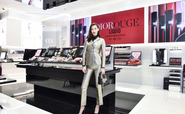 Bella Hadid - Dior Makeup Event 03/20/2018