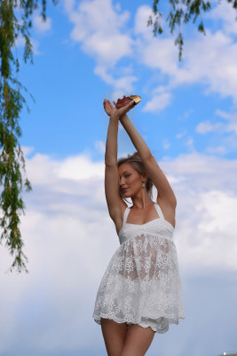Bella Hadid - Orebella &#039;Eternal Roots&#039; Campaign (2025)