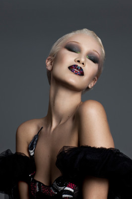 Bella Hadid – Paper Magazine (Winter 2016)