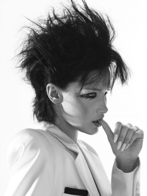 Bella Hadid – V Magazine #120 Fall Preview 2019