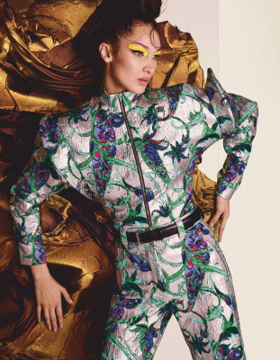 Bella Hadid – Vogue Japan July 2019 Issue