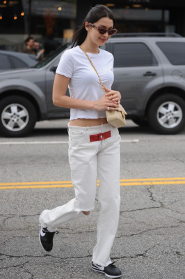 Bella Hadid Cute Outfit – Out in Los Angeles
