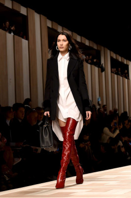 Bella Hadid – Fendi Runway Show at MFW 2017 in Milan