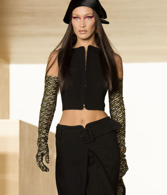Bella Hadid - Versace Fashion Show in Milan | March 2021 