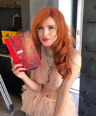 Bella Thorne pic #1196450