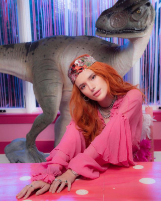 Bella Thorne – The Los Angeles Times (October 2018)