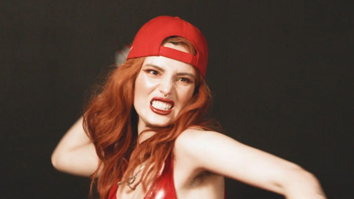 Bella Thorne – “ThorneByBella” Cosmetics Photoshoot (January 2019
