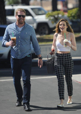 Bella Thorne pic #879023