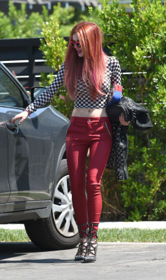 Bella Thorne pic #993520