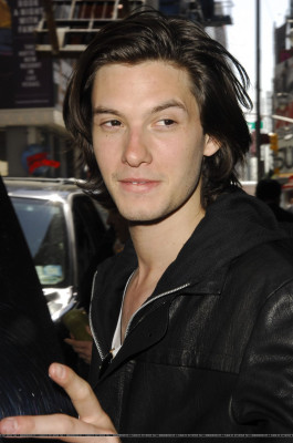 Ben Barnes pic #686095