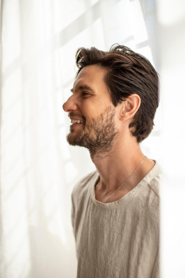 Ben Barnes-1883 Magazine,2022