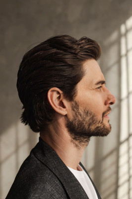 Ben Barnes-1883 Magazine,2022
