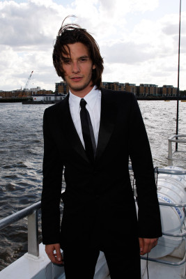 Ben Barnes pic #303959