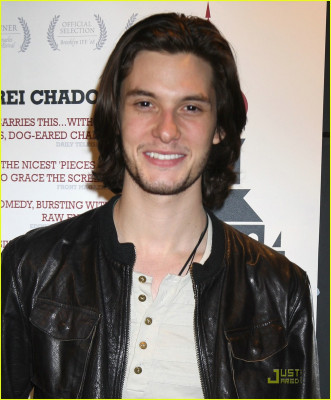 Ben Barnes pic #689013
