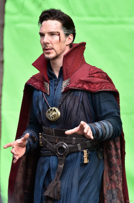 Benedict Cumberbatch - &#039;Doctor Strange&#039; On Set in New York 04/02/2016