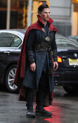 Benedict Cumberbatch - &#039;Doctor Strange&#039; On Set in New York 04/02/2016